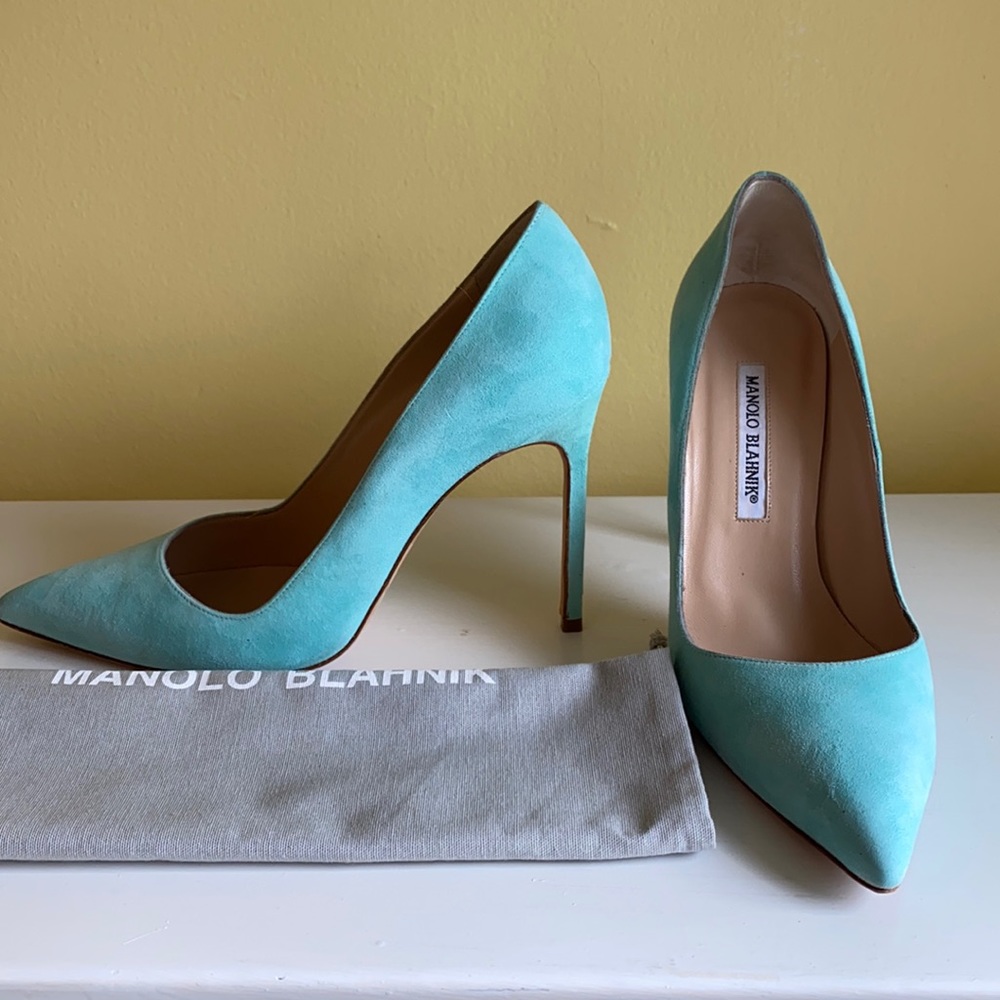MANOLO BLAHNIK HEELS!